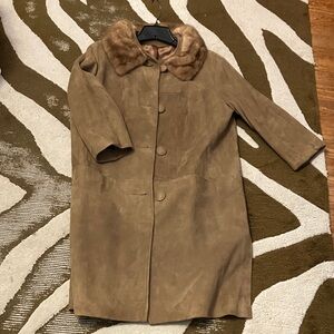 Vintage Tan Suede Coat with Faux Fur Collar